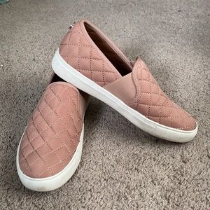 Steve Madden Endell pink quilted sneakers